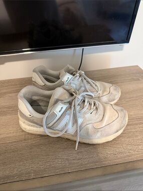 New Balance Sneakers